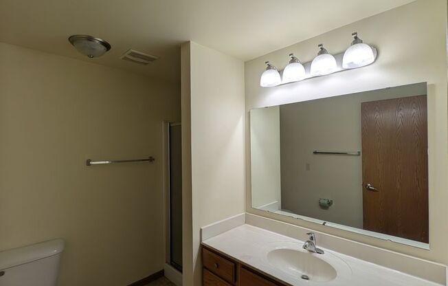 2 beds, 2 baths, 1,029 sqft, $1,269, Unit 2970-035