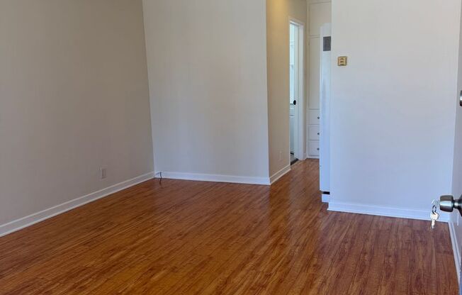 1056 Linden Ave