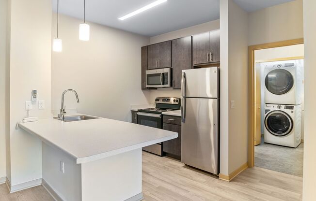 Studio, 1 bath, 510 sqft, $1,295, Unit 115