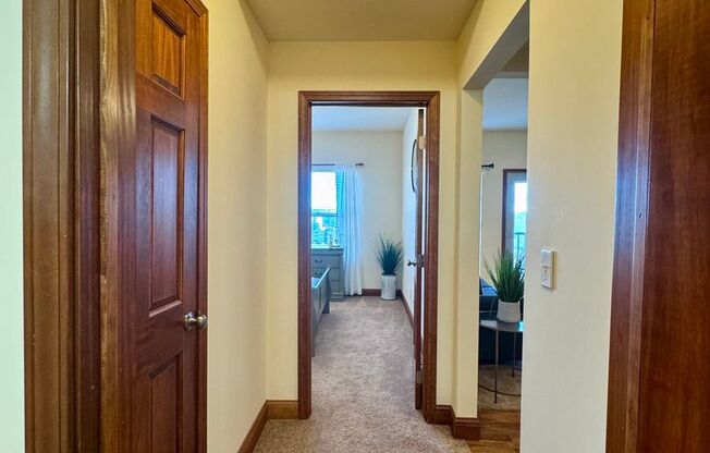 2 beds, 2 baths, 1,200 sqft, $1,425, Unit 20SOA12