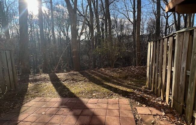 SPACIOUS TOWNHOUSE IN GERMANTOWN