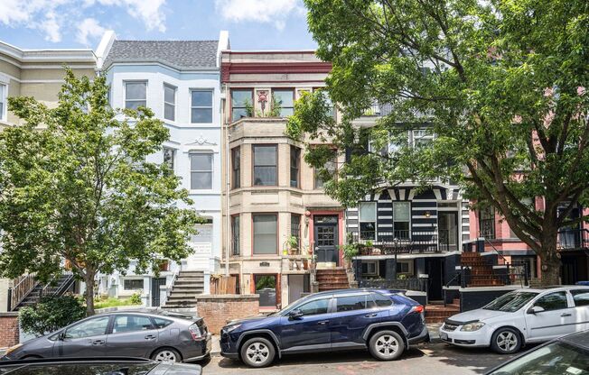 Available now! 2 Bed 2 Bath in Adams Morgan! Close to public transit and the best of city living!