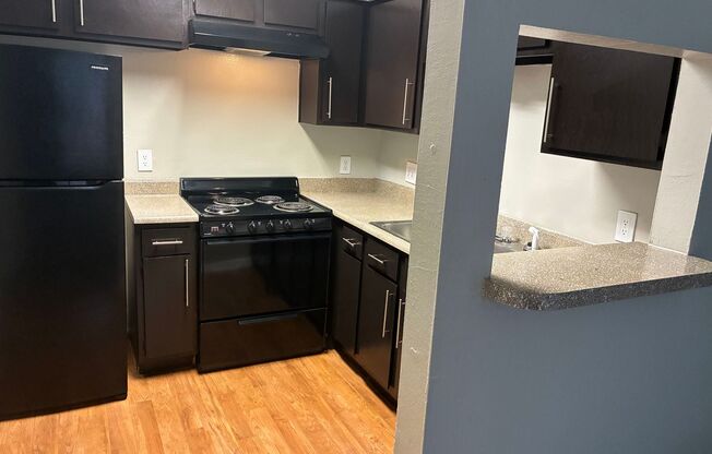 1 bed, 1 bath, 500 sqft, $765, Unit 111
