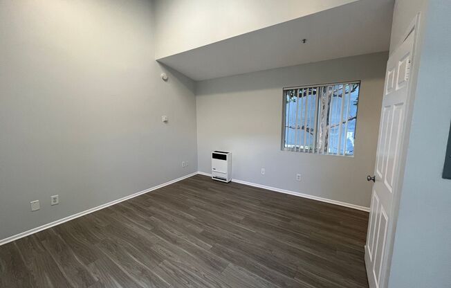 Studio, 1 bath, 288 sqft, $2,148, Unit 200