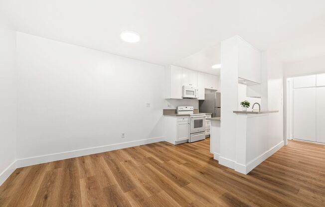 1 bed, 1 bath, 690 sqft, $2,150, Unit 111