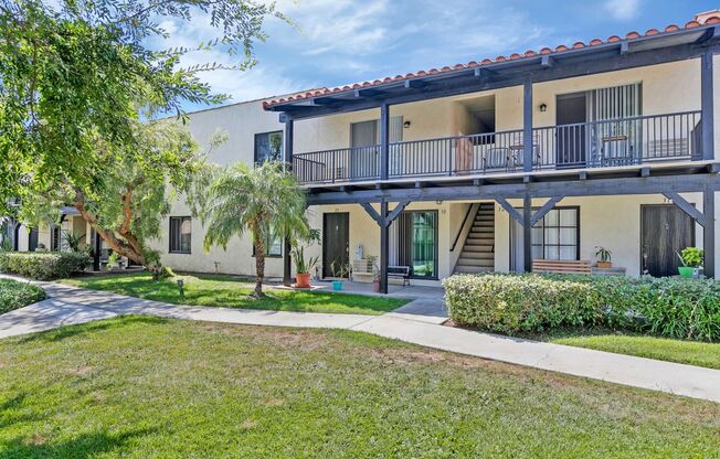 2 beds, 1 bath, 935 sqft, $2,600, Unit 30