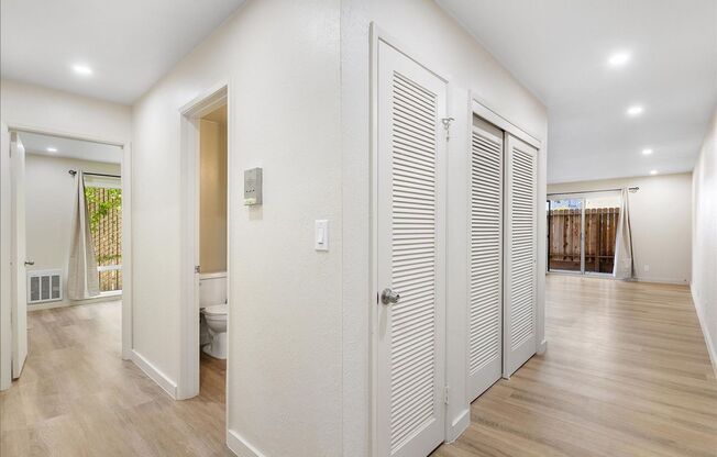 528 MERRITT AVE #103 - 2 bedroom | 2 bath | Lower unit