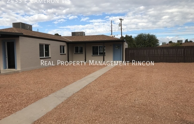2433 E CAMERON VIS