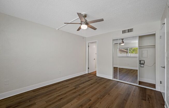 1 bed, 1 bath, 550 sqft, $1,280, Unit 13