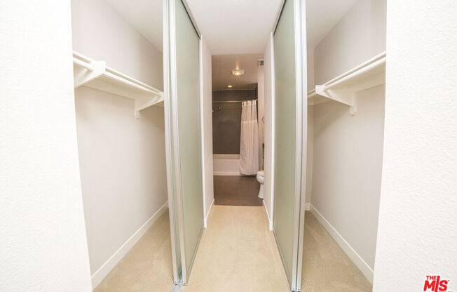 1 bed, 1 bath, 830 sqft, $2,650, Unit 401