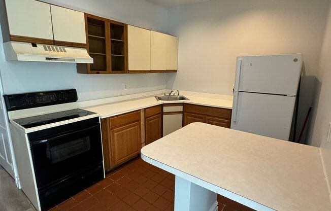 1 bed, 1 bath, $1,400, Unit Unit 39B