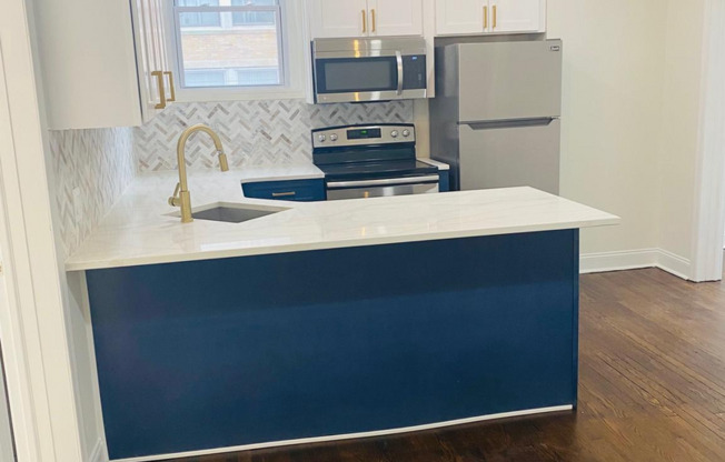 NEWLY RENOVATED 2BD/1BA IN THE HEART OF FAIRMOUNT
