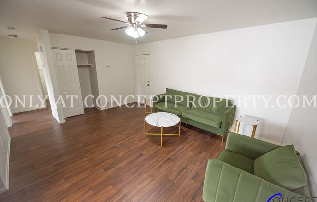 2 beds, 1 bath, 810 sqft, $1,265, Unit 04