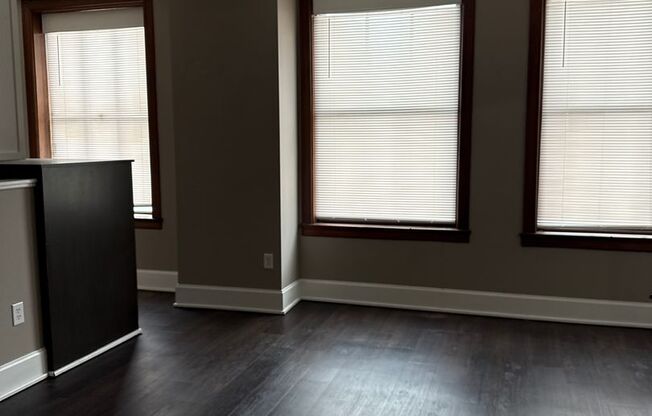 1 and 2 bedroom High Rise Apartments Downtown Evansville