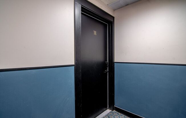 Studio, 1 bath, 223 sqft, $2,180, Unit 301