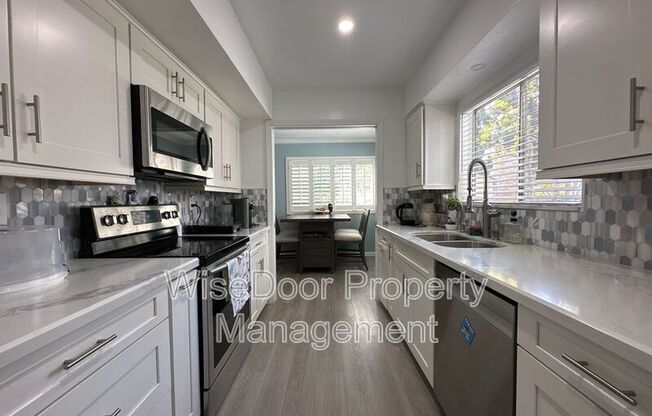 12035 BEVERLY BLVD
