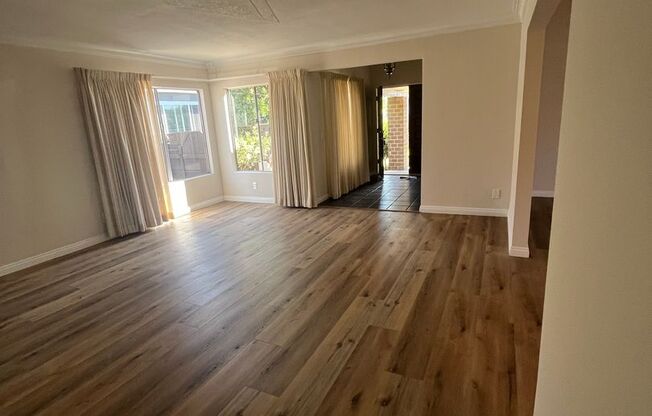 Beautiful Open Floor 4bd 2ba House - Ramona District