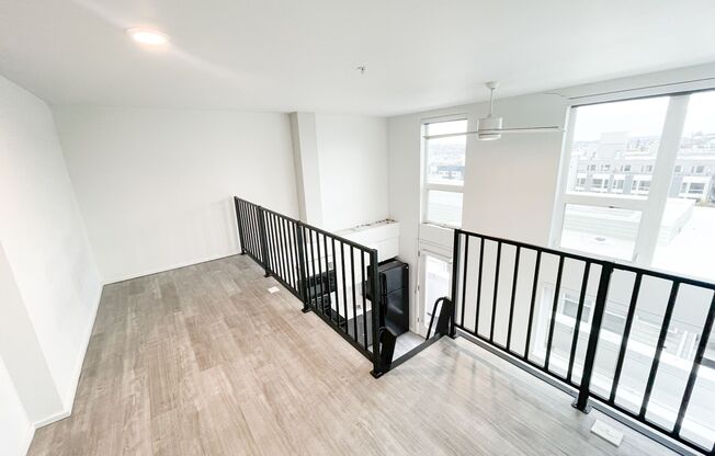 Studio, 1 bath, 439 sqft, $1,850, Unit 712