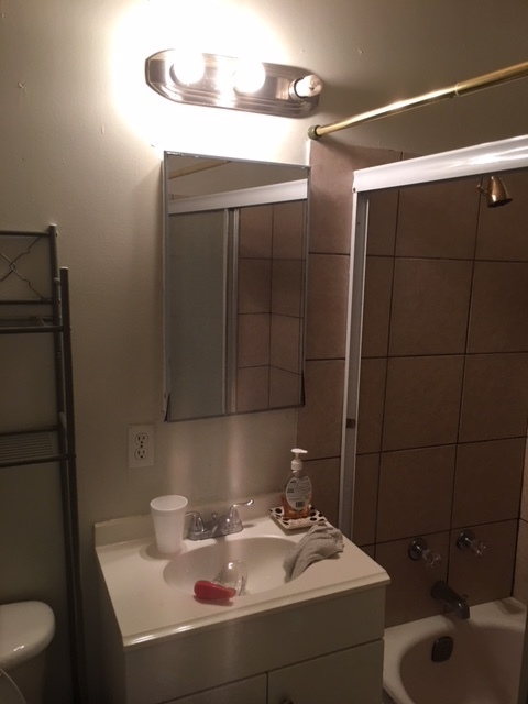 1 bed, 1 bath, 625 sqft, $1,800