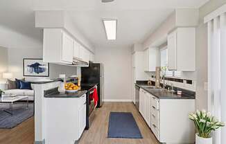 The Bristol at Sunset Apartment Homes