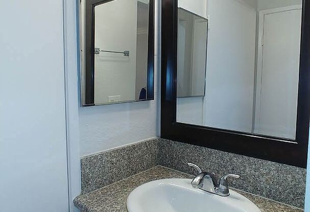 2 beds, 2 baths, 910 sqft, $2,950, Unit 215