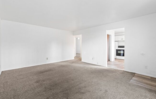 2 beds, 1 bath, 1,000 sqft, $1,150, Unit 1889 W 8