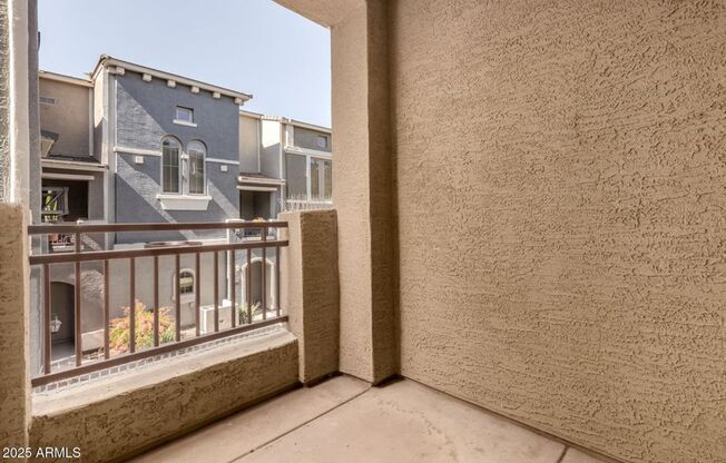 2 beds, 2.5 baths, $1,950, Unit # 1411