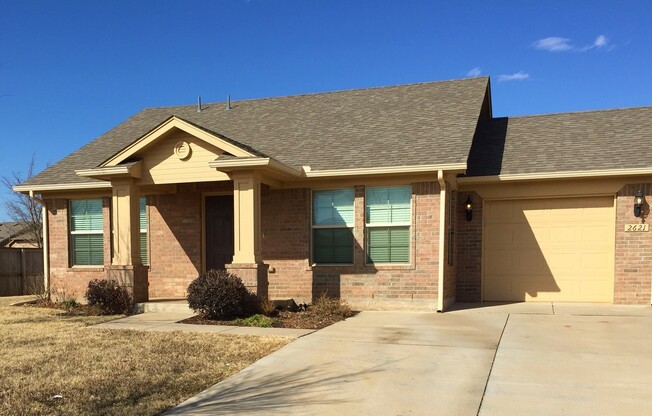 2 beds, 2 baths, $1,399