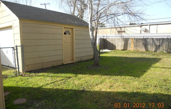 3 beds, 2 baths, $750