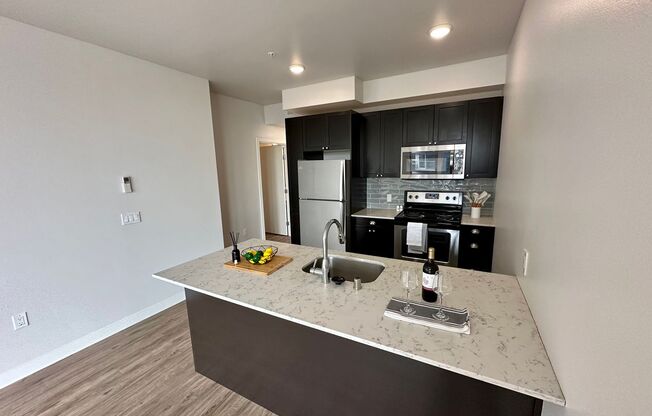 2 beds, 2 baths, 826 sqft, $3,099, Unit Unit 507