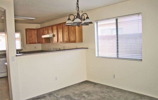 3 Bedroom 2 bath single family home in CAMBRIA OCOTILLO in the heart of San Tan Valley