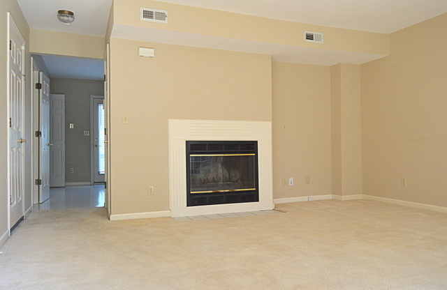 2 beds, 1.5 baths, $1,200