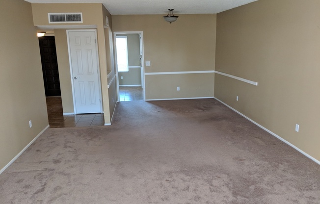 2 beds, 2 baths, $1,400