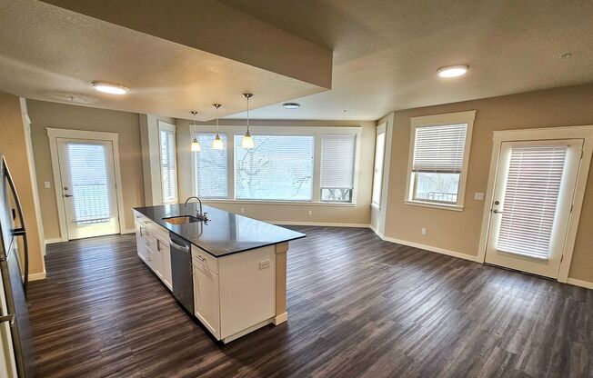 2 beds, 2 baths, 1,148 sqft, $2,450, Unit 311