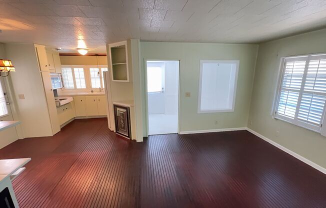 Beautiful 1 bedroom 1 bath Manufactured home for rent in Regency Cove, a 55+ gated community.