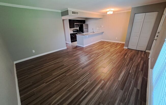 1 bed, 1 bath, 760 sqft, $1,127, Unit 1025