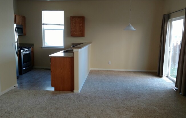 2 beds, 2.5 baths, 1,194 sqft, $1,795, Unit 01