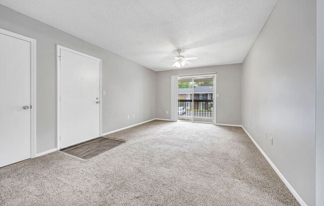 2 beds, 2 baths, 946 sqft, $1,190, Unit 807G