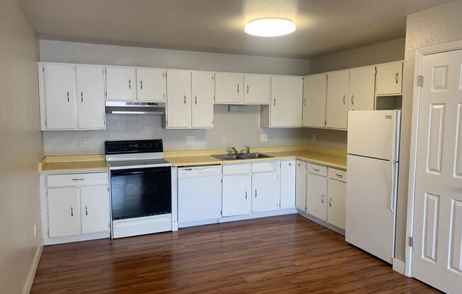 116 Camelot Ct