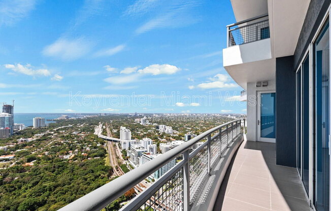 3 beds, 4 baths, 2,734 sqft, $8,500, Unit Apartment 3800