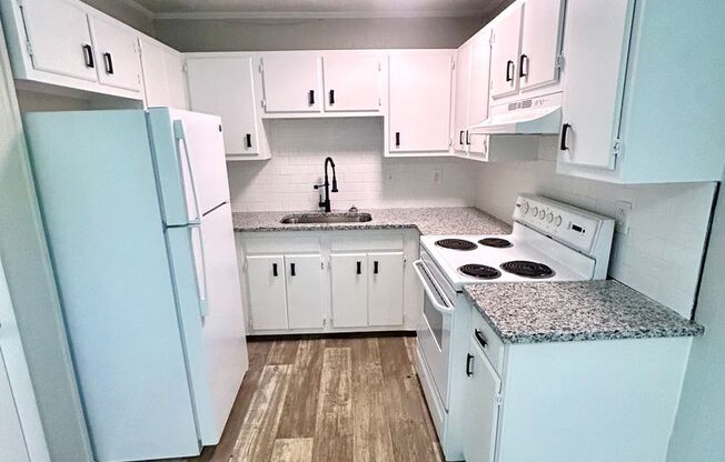 2 beds, 1.5 baths, 1,100 sqft, $1,025, Unit 716-A