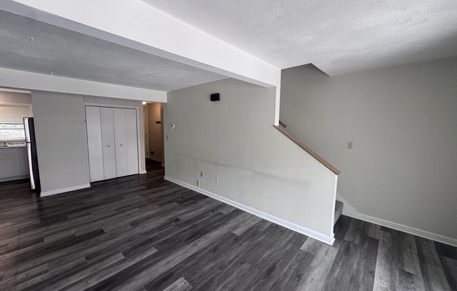 2 beds, 1 bath, 822 sqft, $2,800, Unit 49