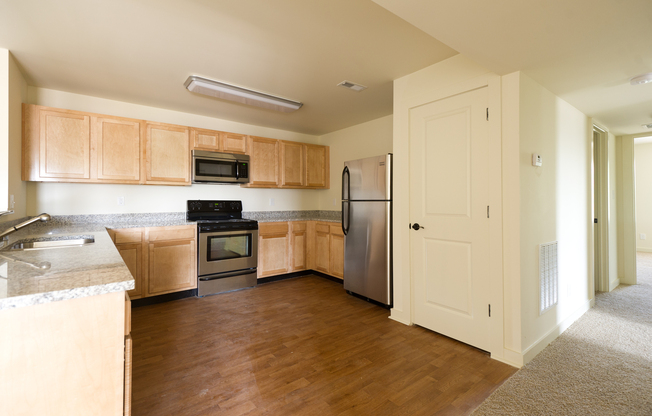 3 beds, 2 baths, 1,400 sqft, $1,759, Unit 507-311