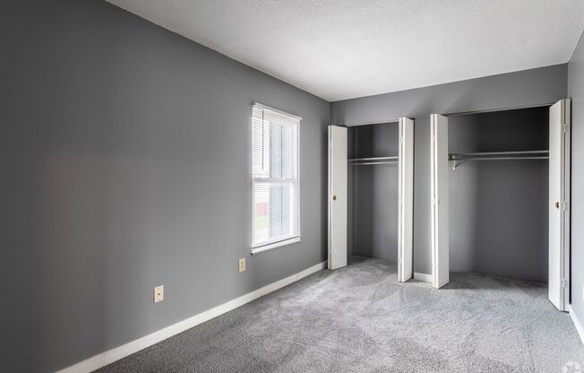 3 beds, 1.5 baths, 970 sqft, $1,299, Unit 385