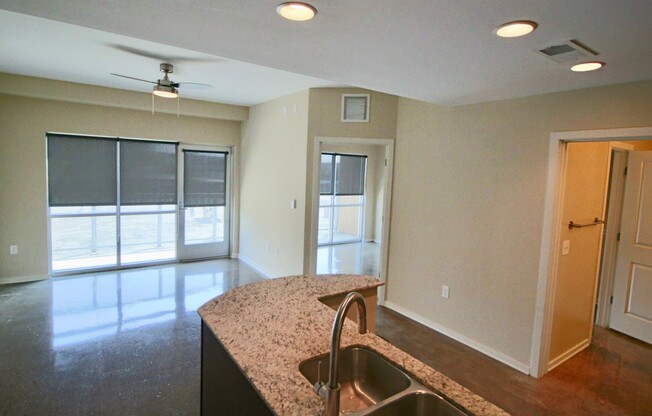 1 bed, 1 bath, 498 sqft, $1,285, Unit APT 102