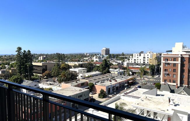 Studio, 1 bath, 354 sqft, $2,495, Unit 805