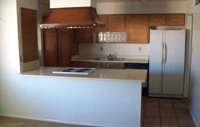 Spacious 3-Bedroom Home in Tempe