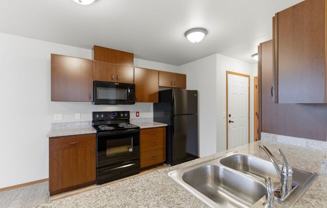 2 beds, 2 baths, 952 sqft, $1,595, Unit 1913-201