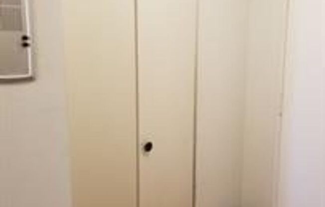 Studio, 1 bath, 500 sqft, $2,100, Unit 616