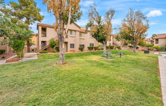 2 beds, 2 baths, $1,200, Unit # 1044